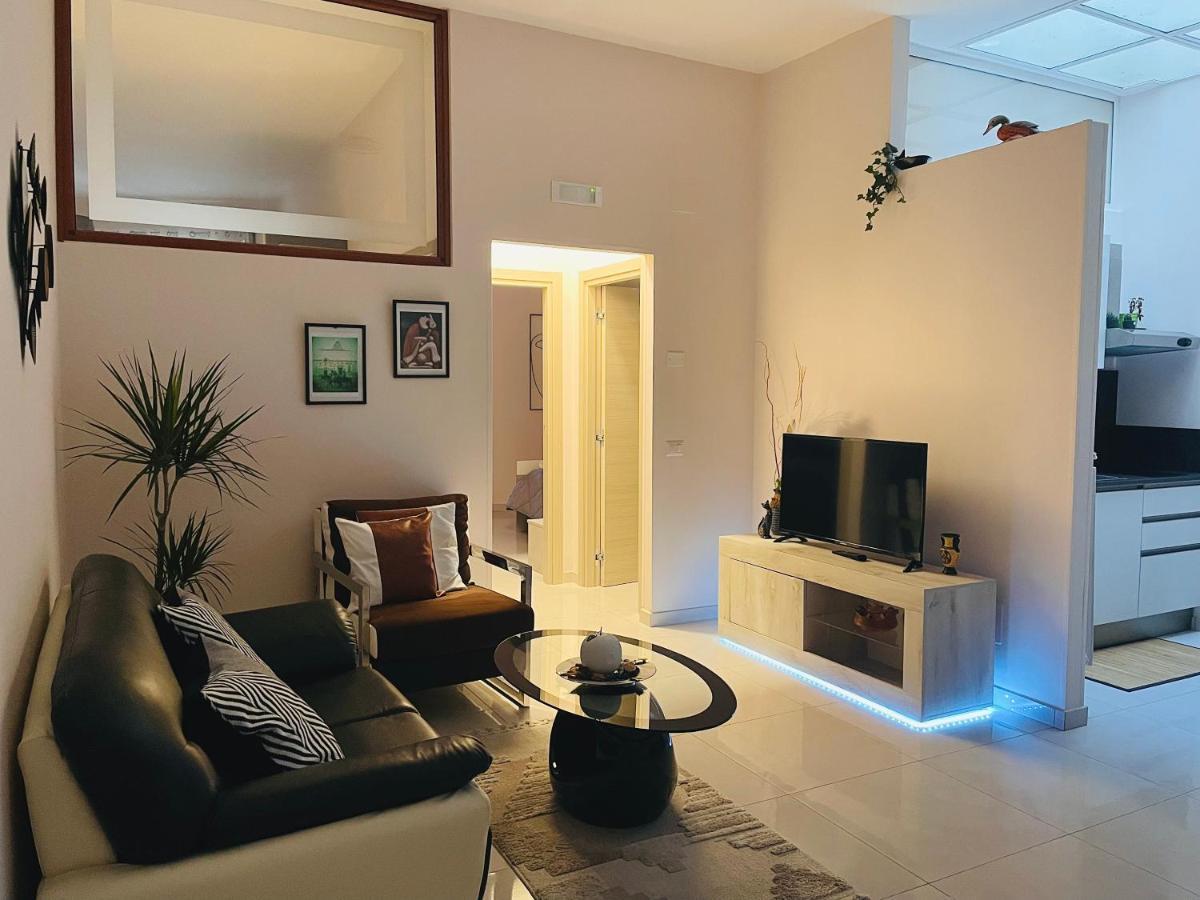 La Dimora Degli Avi Apartment มาเตรา ภายนอก รูปภาพ